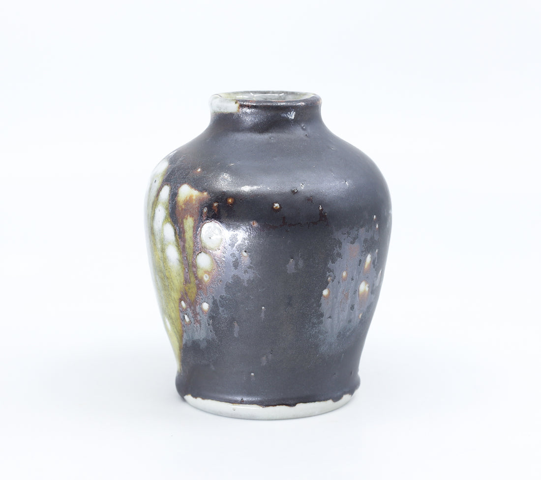 Bud vase 28