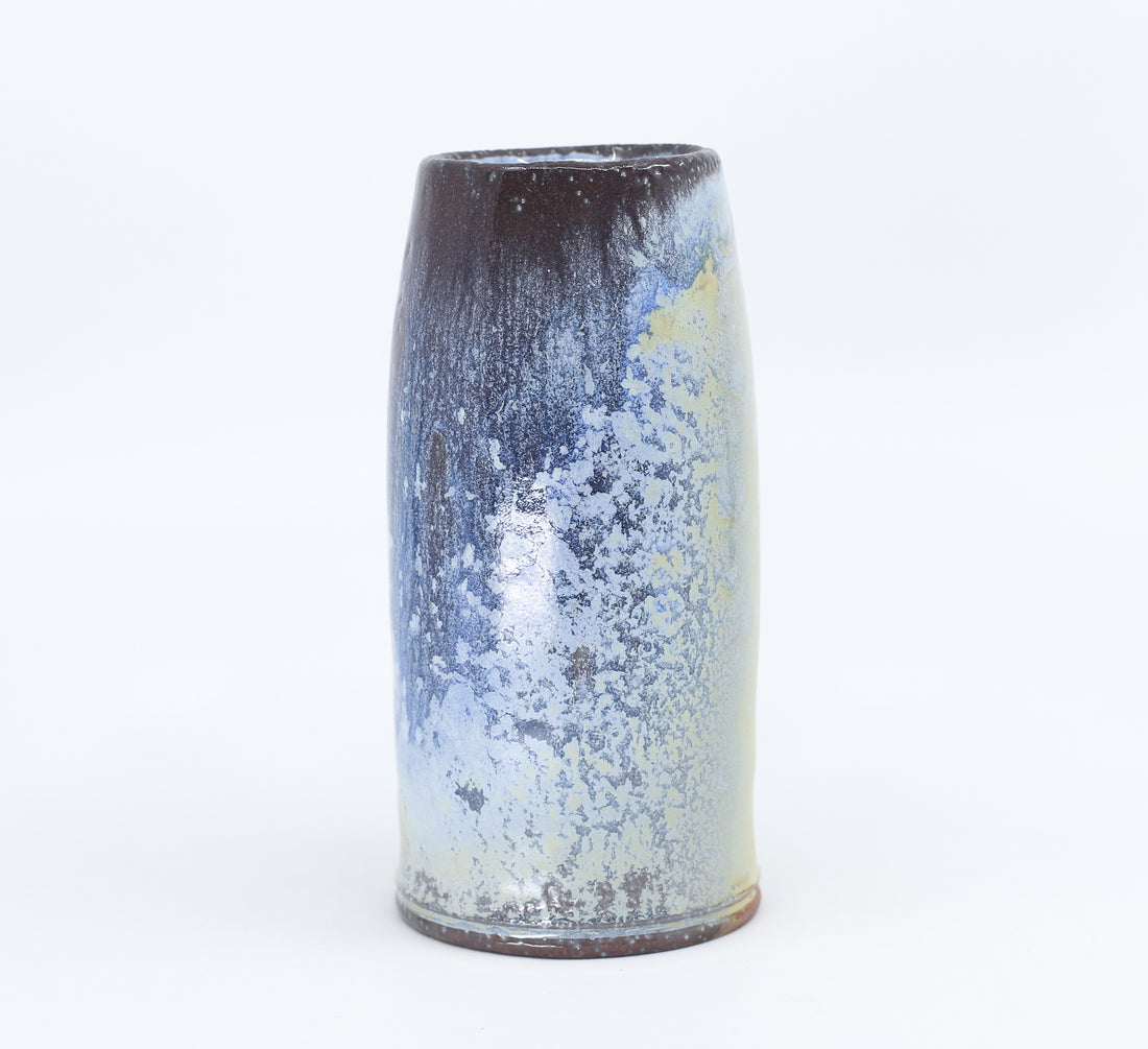 Bud vase 31