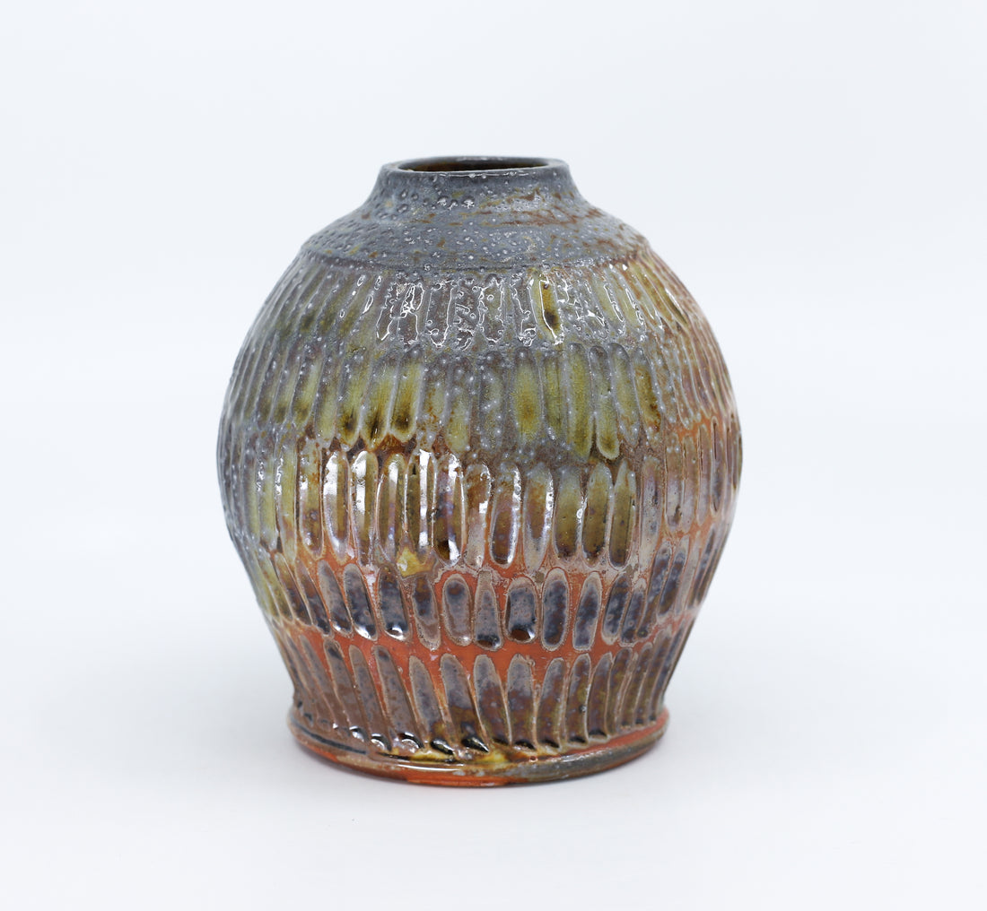 Bud vase 32