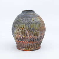 Bud vase 32