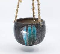 Small hanging planter 43