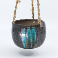 Small hanging planter 43