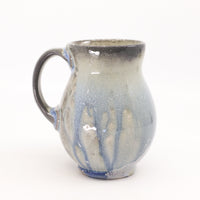 Belly mug in Butter Blue