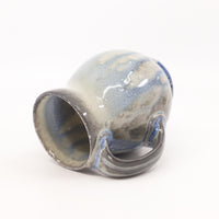 Belly mug in Butter Blue