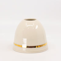 Bud vase in snow white and gold