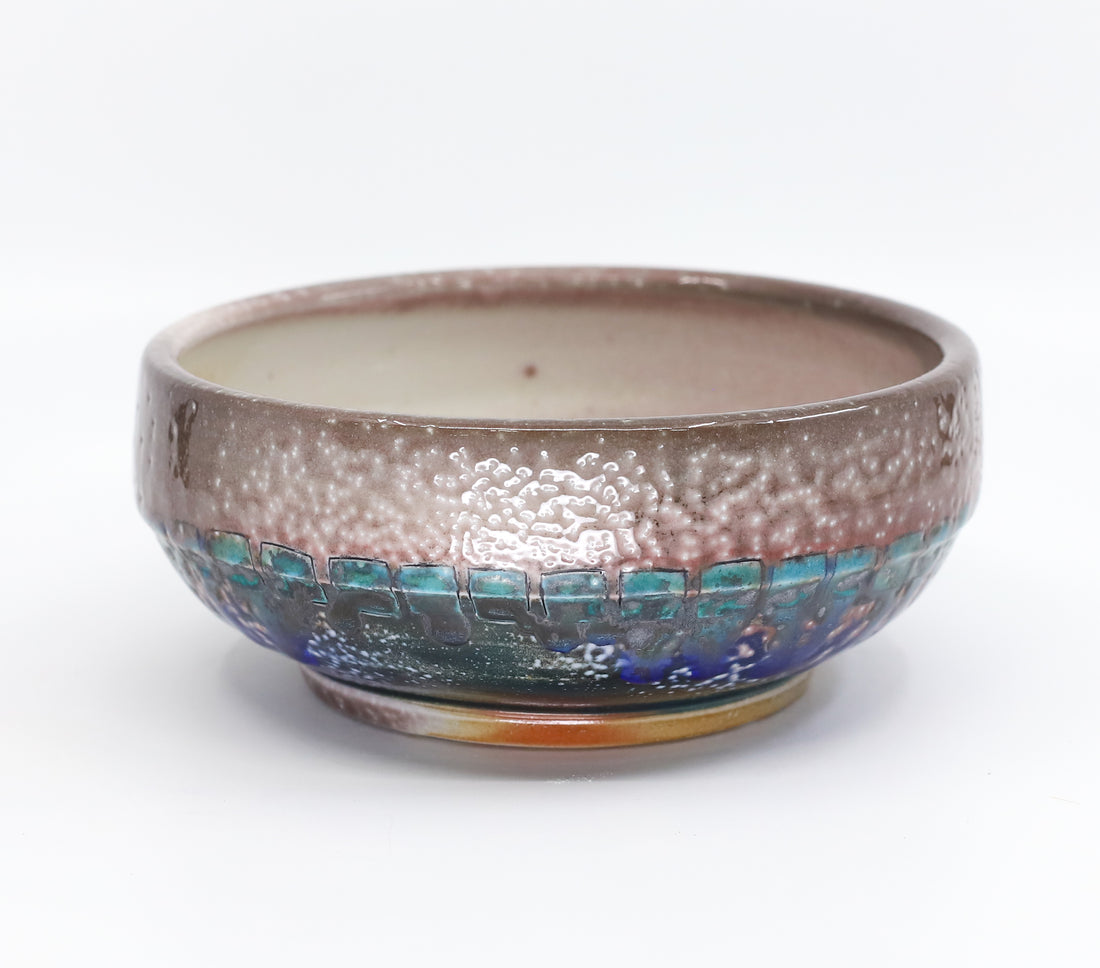 Small soda-fired serving bowl 3