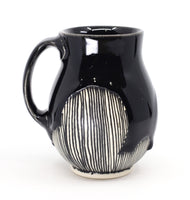 Belly mug in jet black