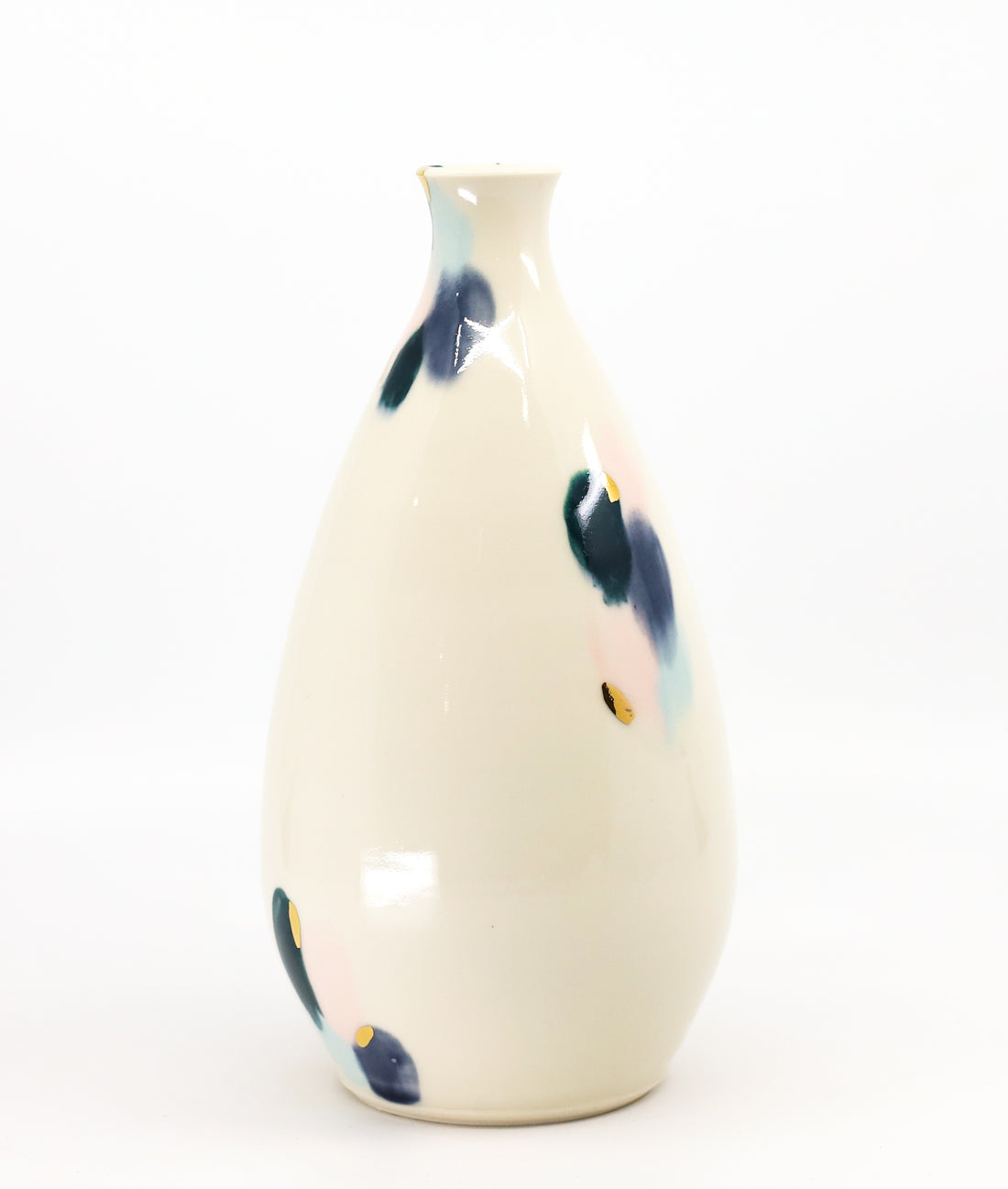 Porcelain vase in watercolor