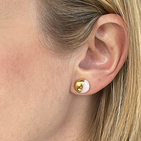 Stud earrings in Charleston and gold (medium)